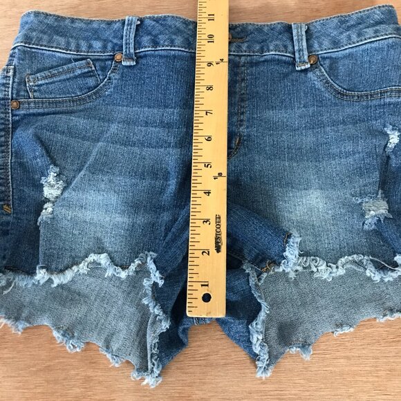 1822 Denim Cut Off Jean Shorts Women 30 Blue Distressed High Rise Medium Wash - Picture 6 of 12